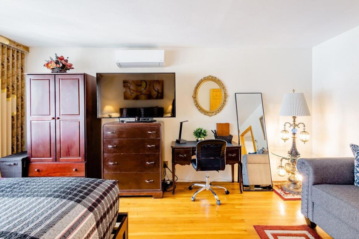 Spacious Comfy In Cozy Classy Duplex