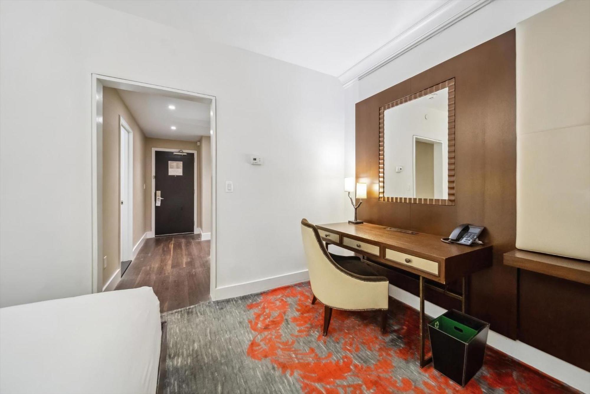 Hotel Tuscany By Luxurban 4*