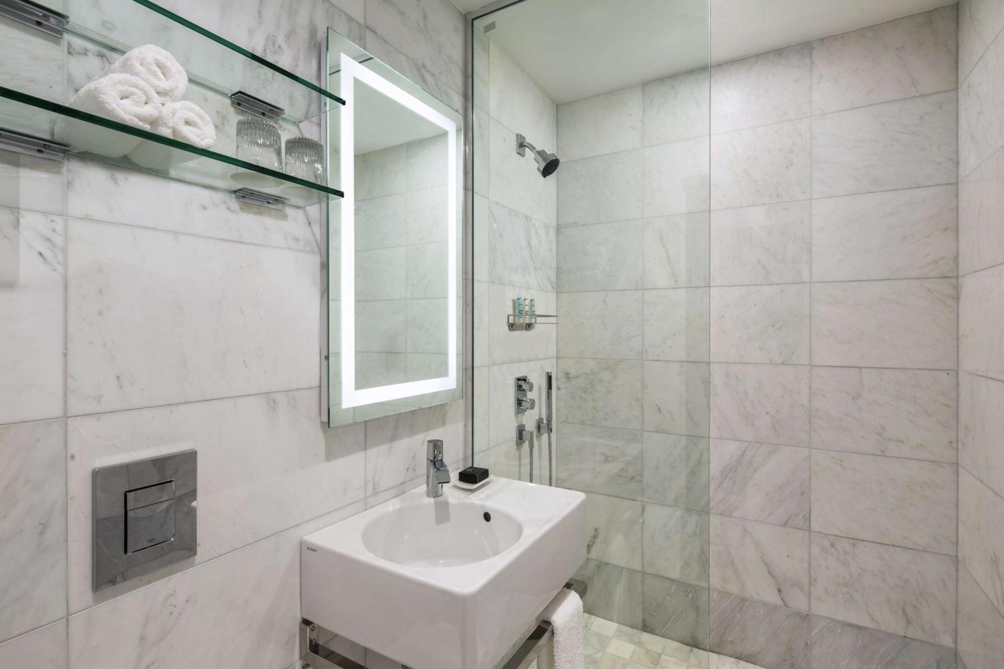 Hotel Dream Midtown, By Hyatt 4*