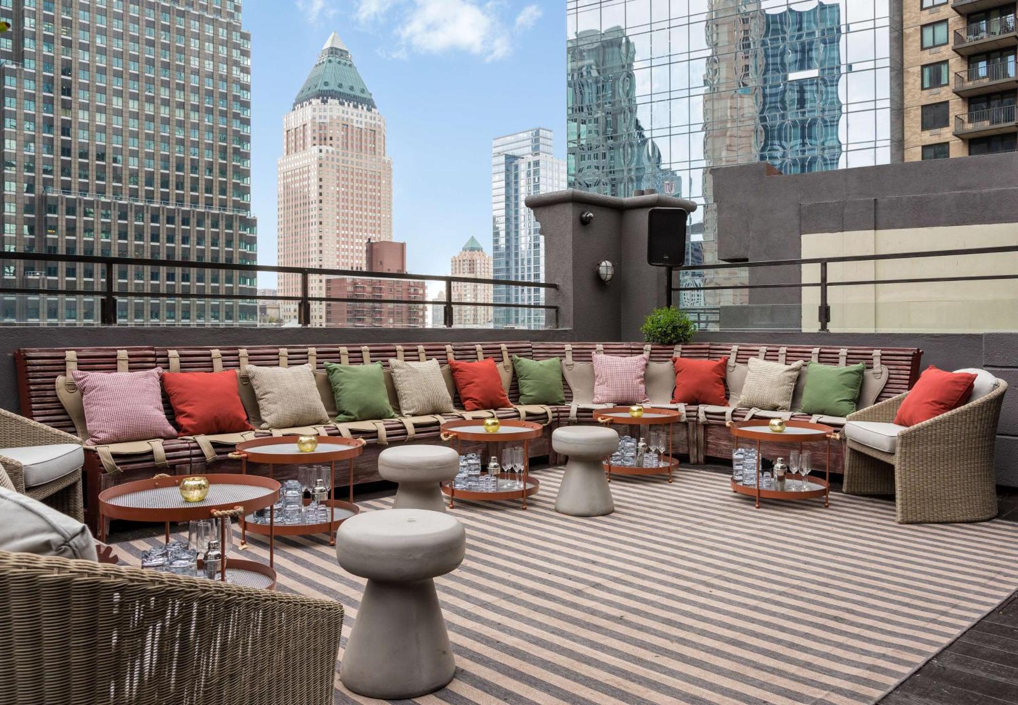 Dream Midtown, By Hyatt 4*