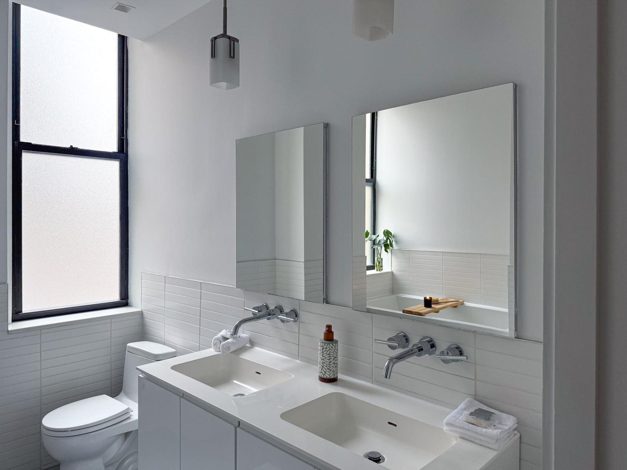 One Dutch Apartment *