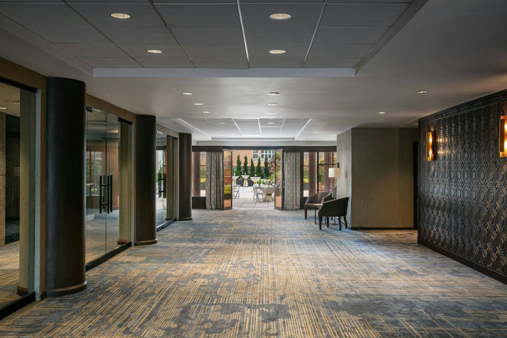Hotel Sheraton Laguardia East 3*