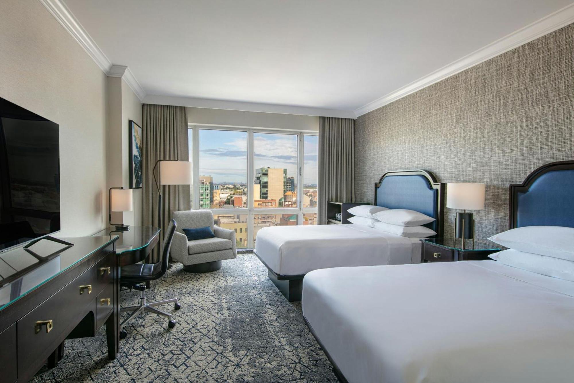 Sheraton Laguardia East