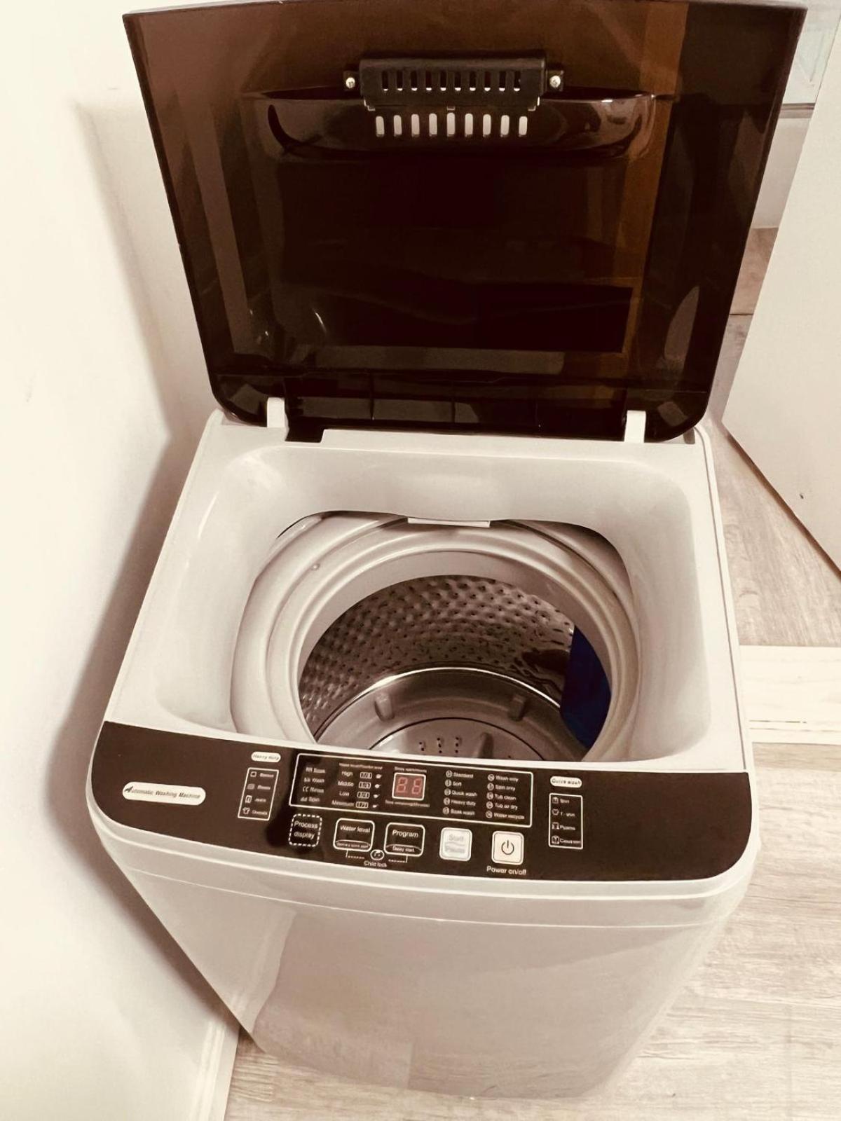 2 Bedroom Cozy New York