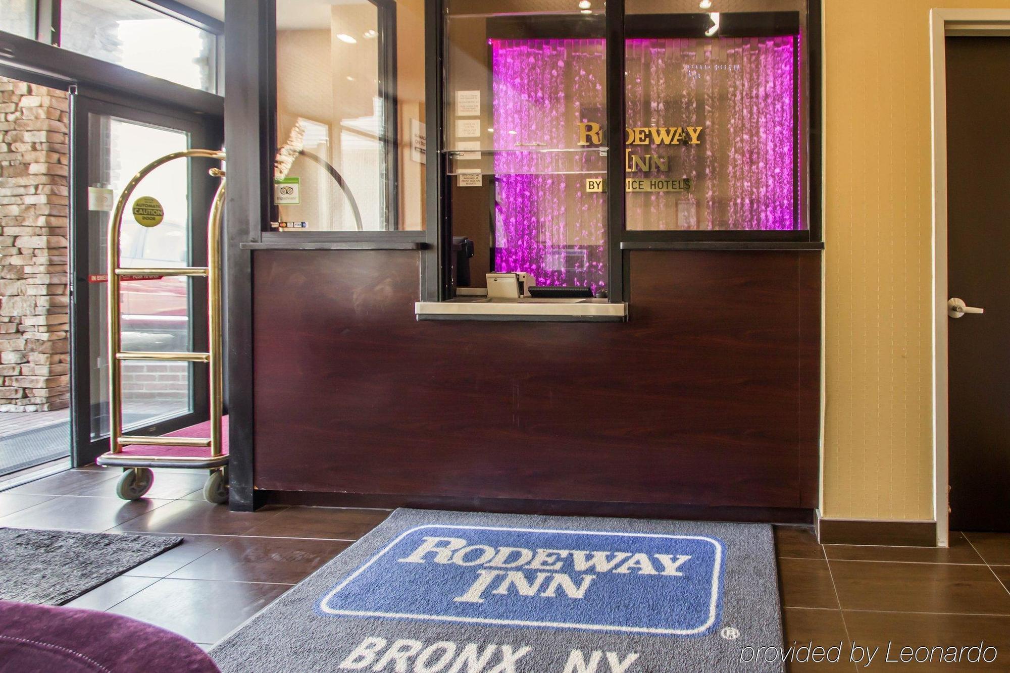 Inn Rodeway Bronx Zoo 2*