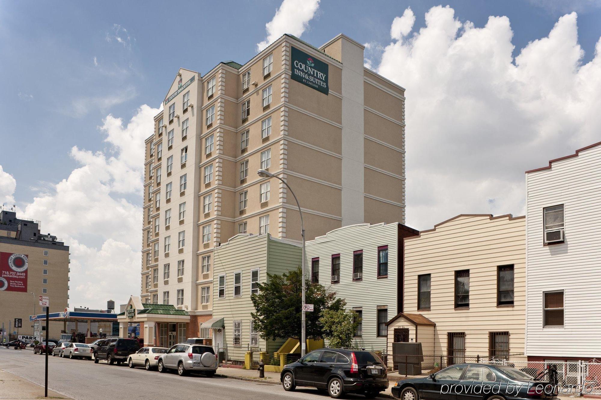 Hotel Queens County And New York