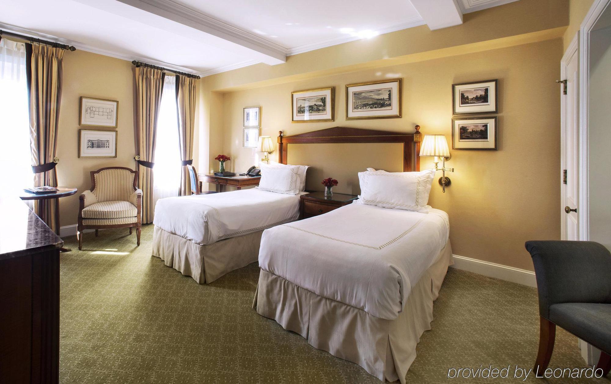 Plaza Athenee Hotel