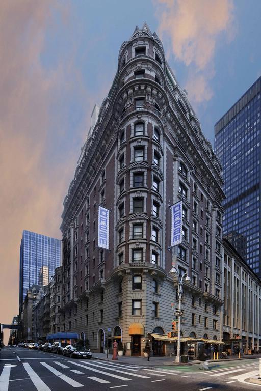 Dream Midtown, By Hyatt New York