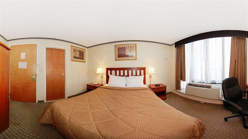 Red Lion & Long Island City 3*