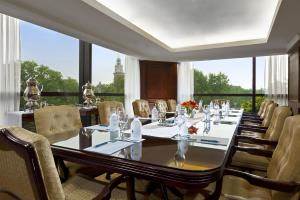 Park West 3*