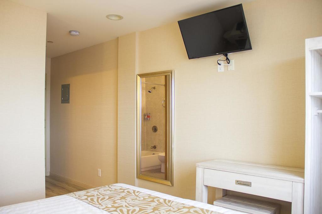 Hotel Phoenix Brooklyn Sunset Park (adults Only) 2*