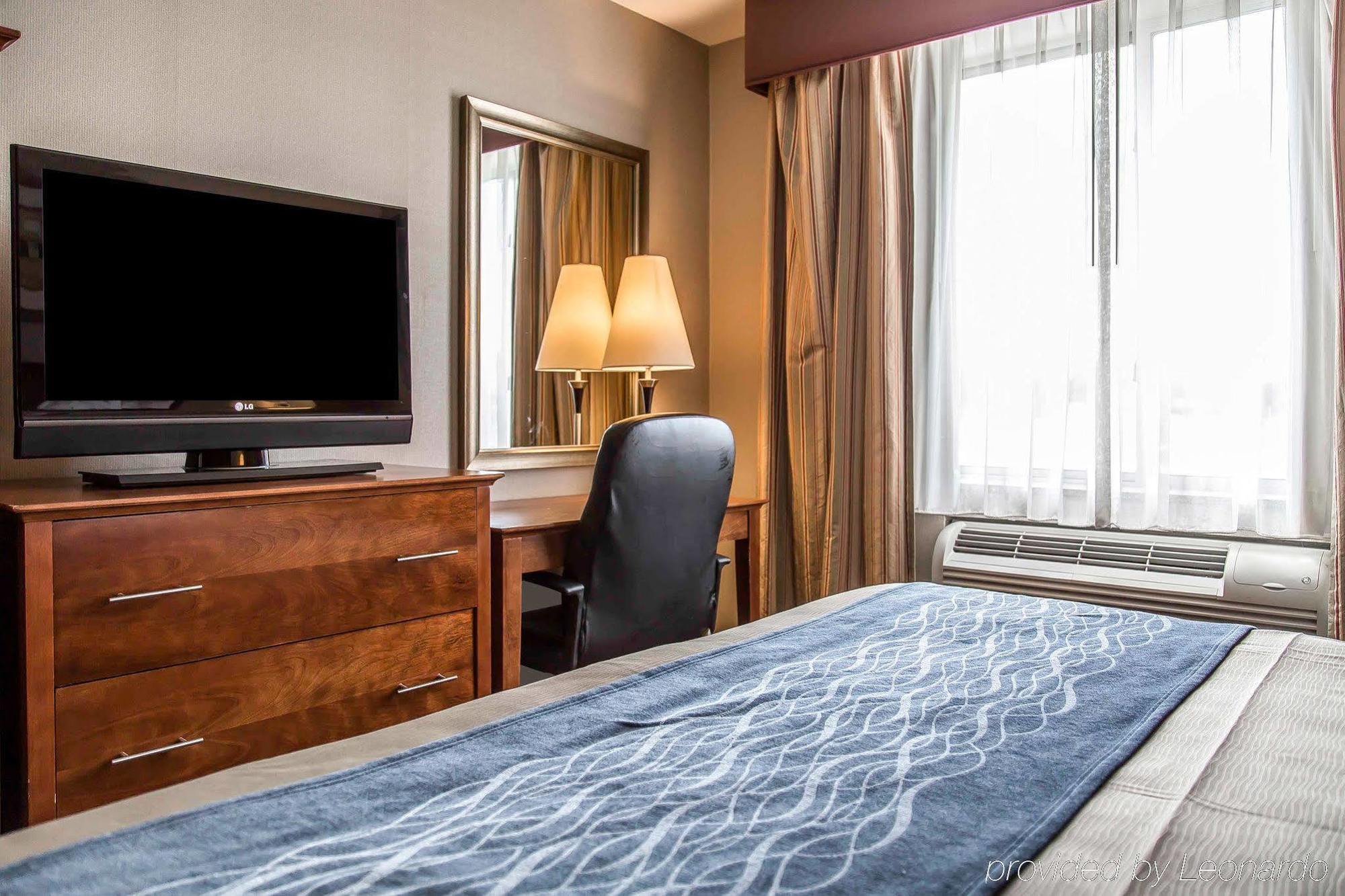 Avion Near Lga Airport, Ascend Collection 3*