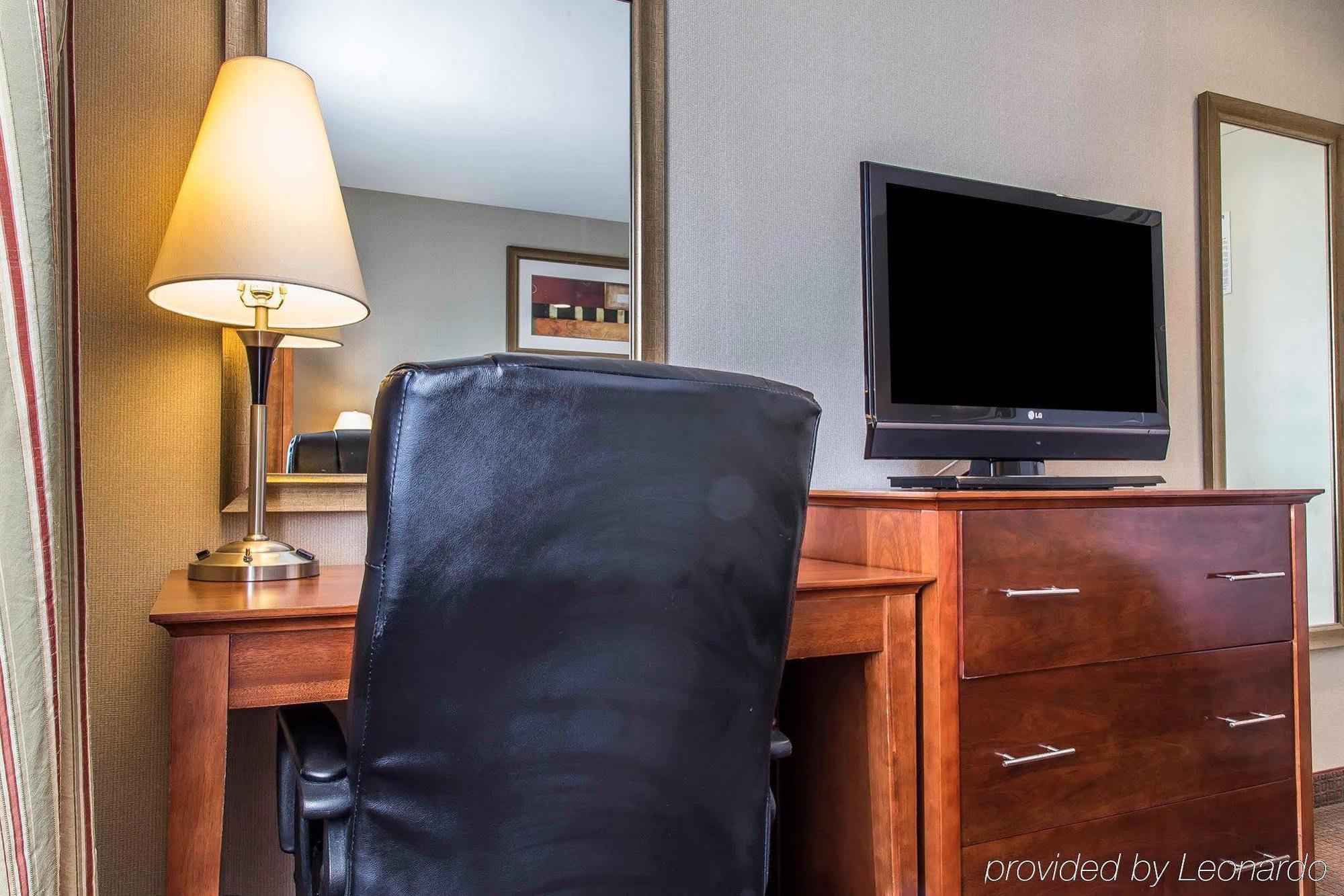 Avion Near Lga Airport, Ascend Collection Hotel New York