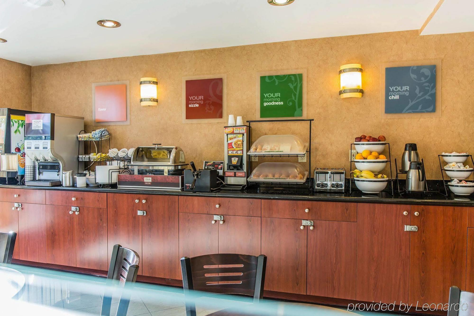 Red Lion & Long Island City Hotel