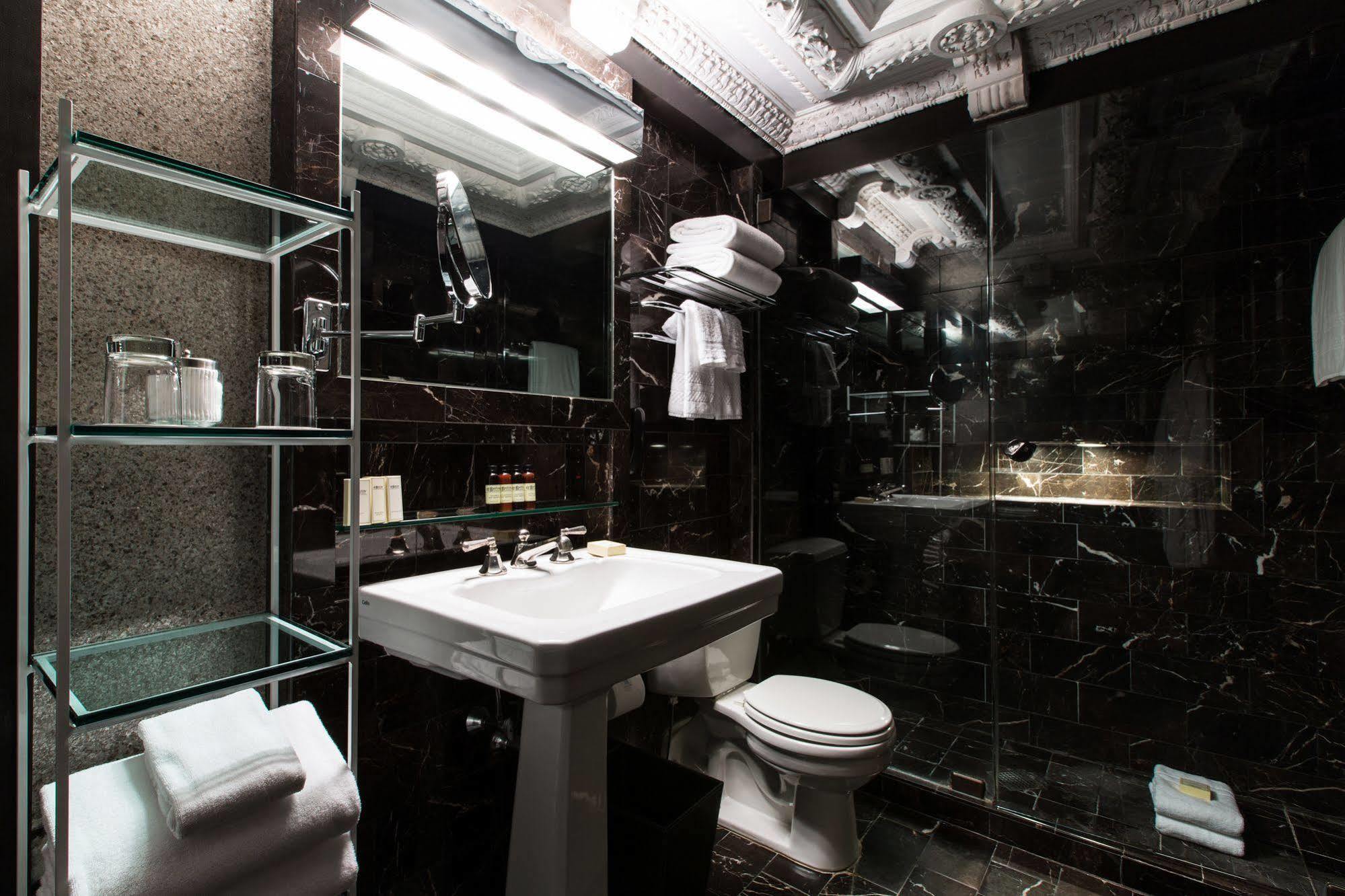 Club Hotel New York