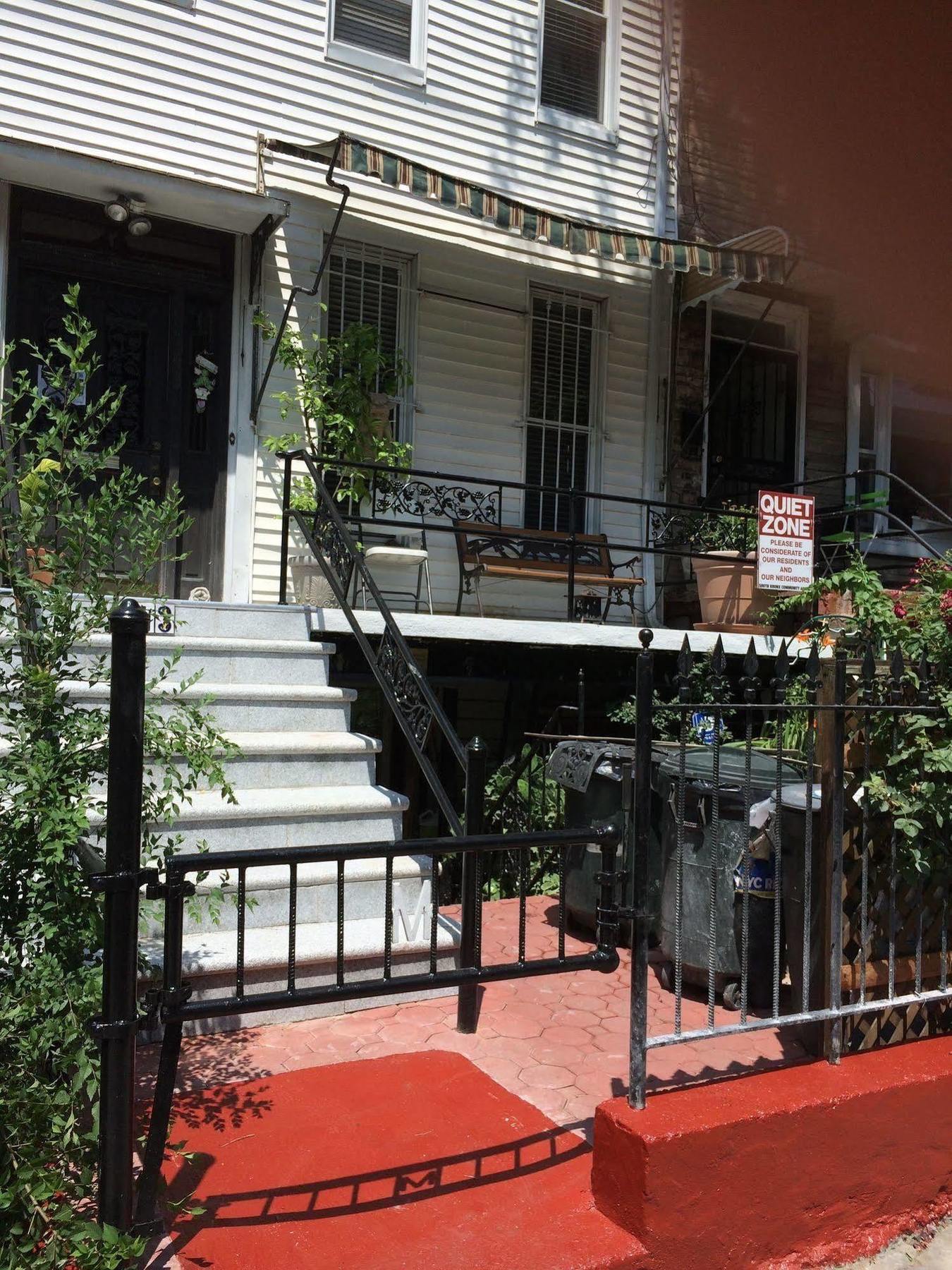 Mi Casa Tu Casa New York