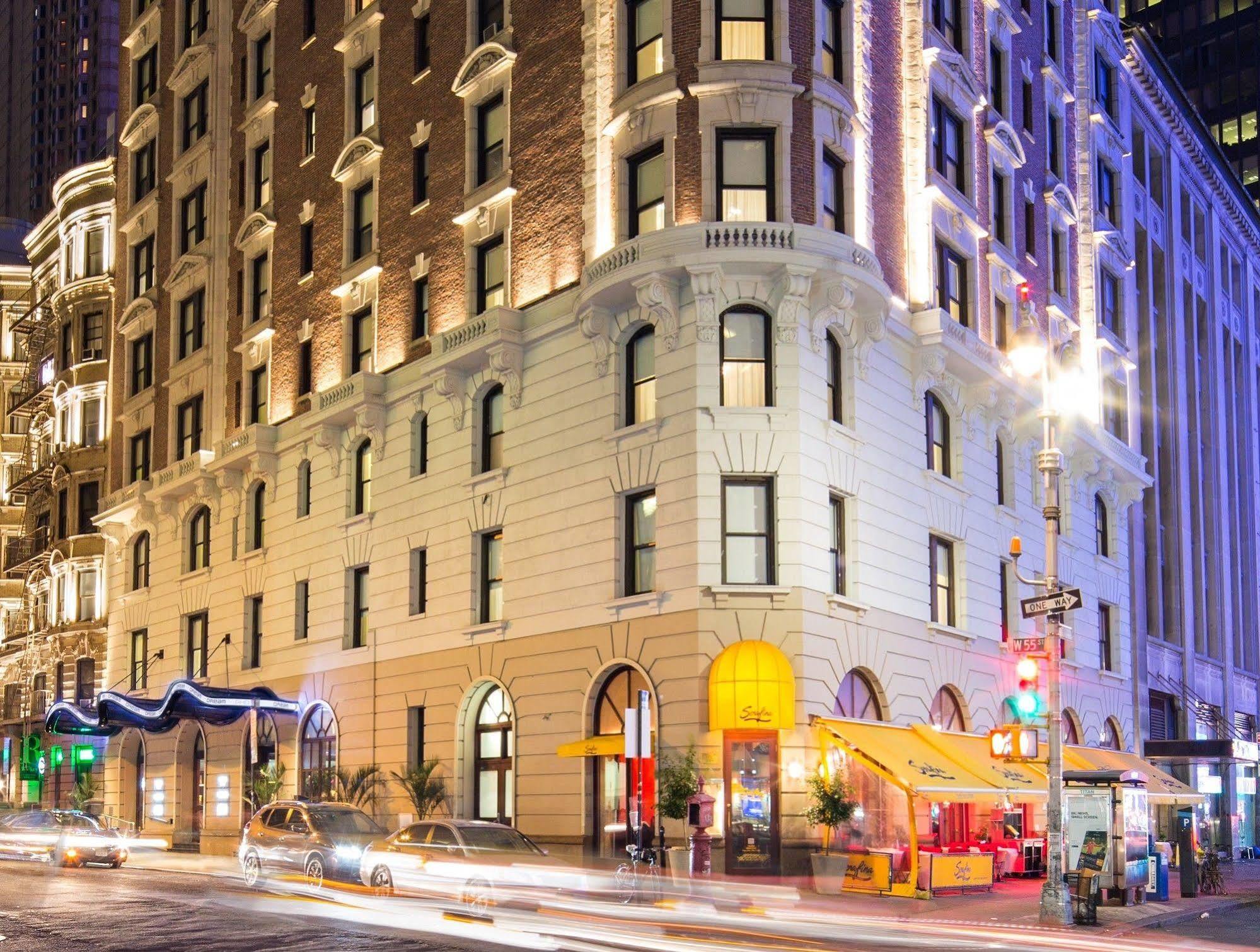 Dream Midtown, By Hyatt New York