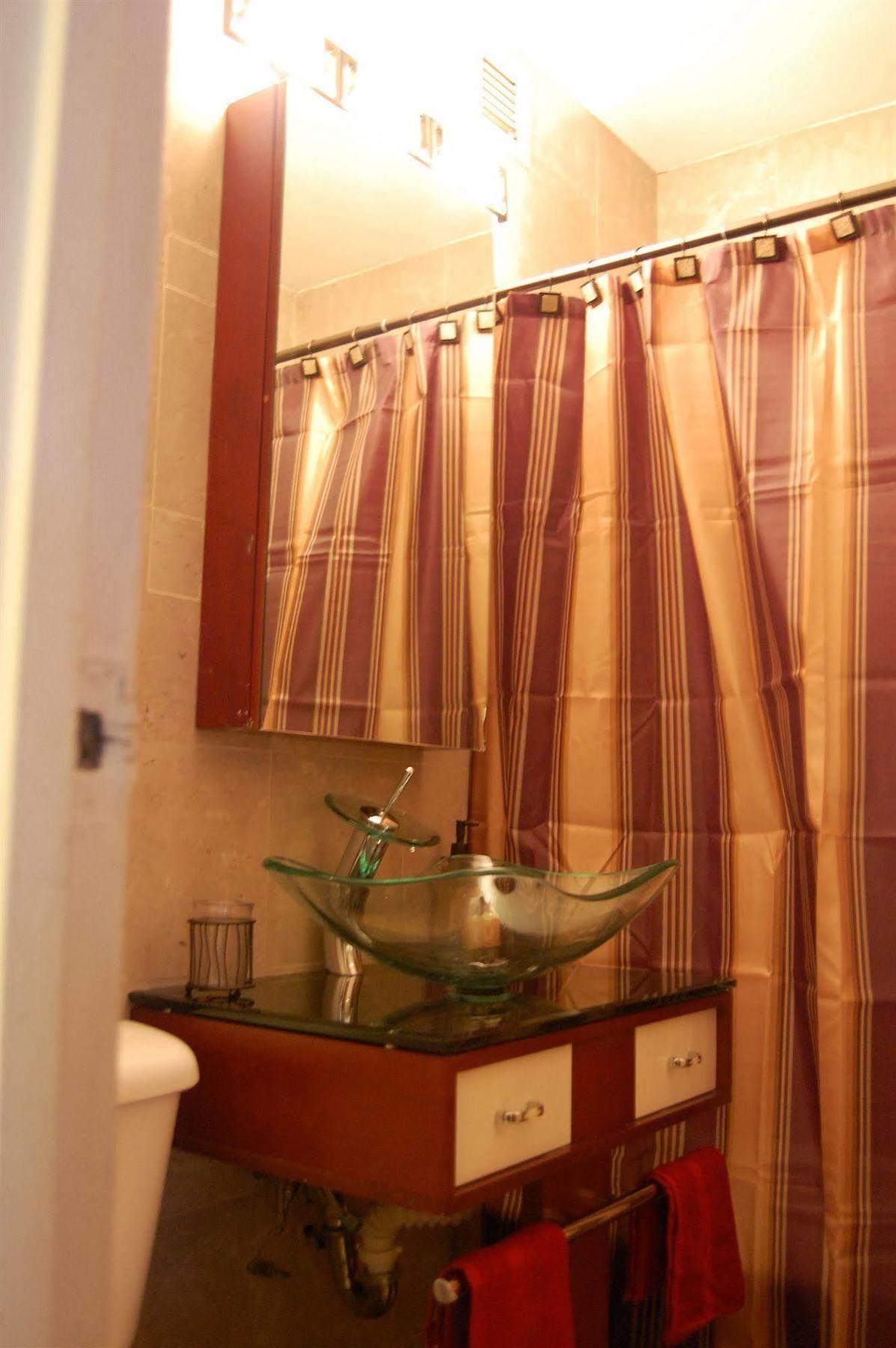 Hotel Serene Homes E25