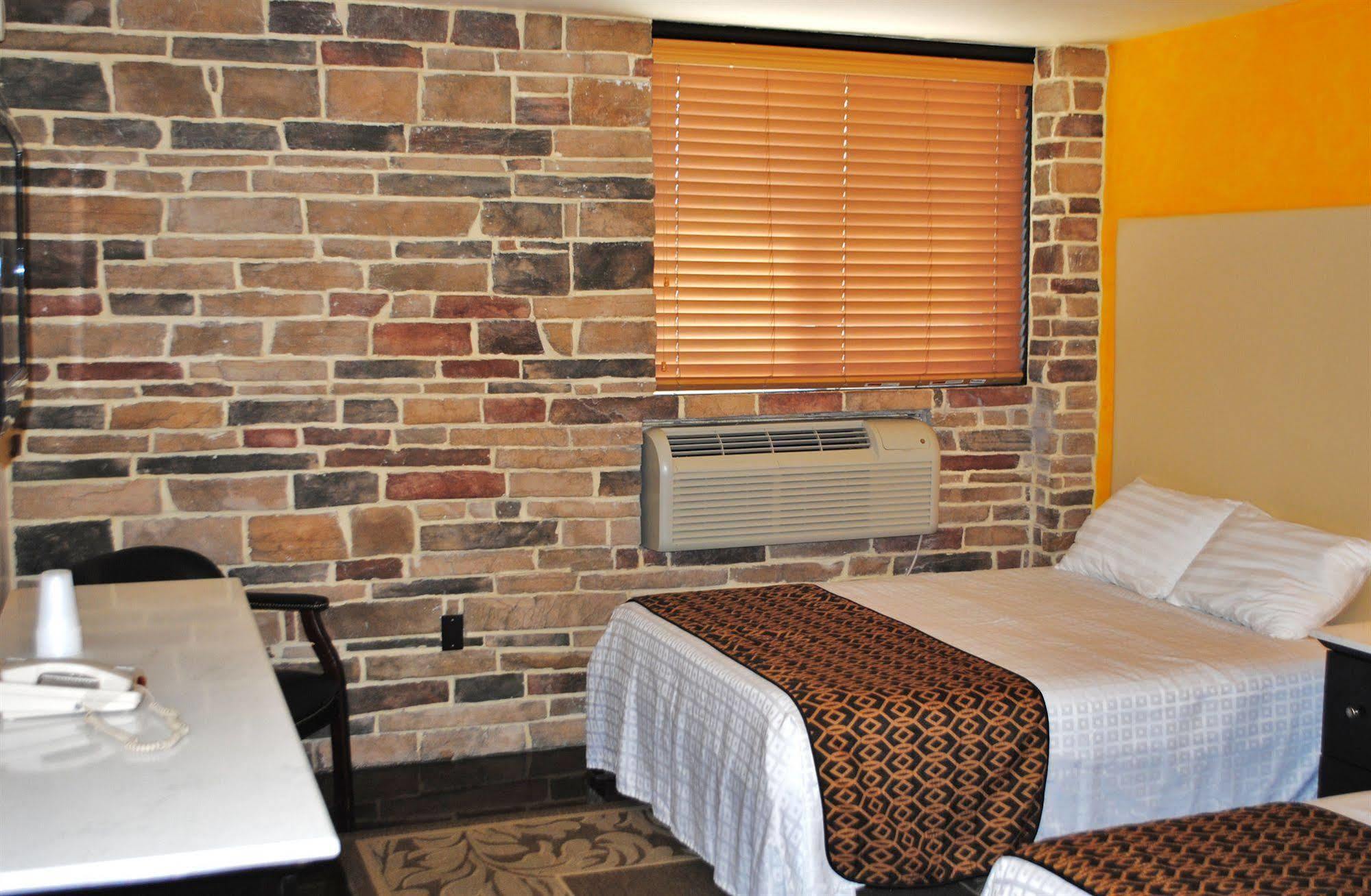 Motel Surfside Three 2*
