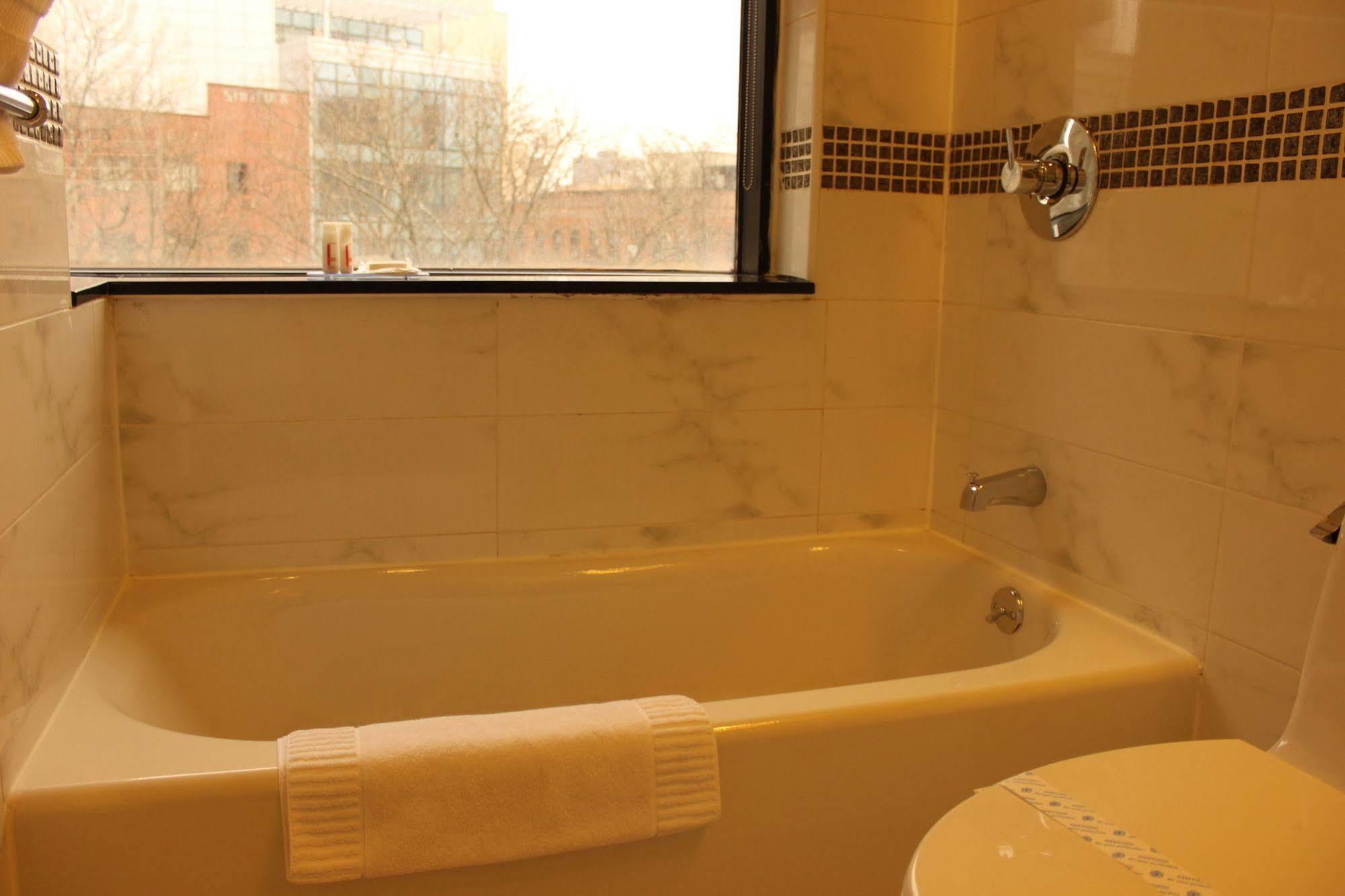Richland Les Hotel