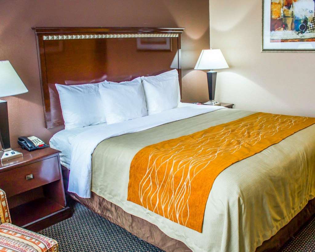 Travelodge By Wyndham Queens Hotel New York
