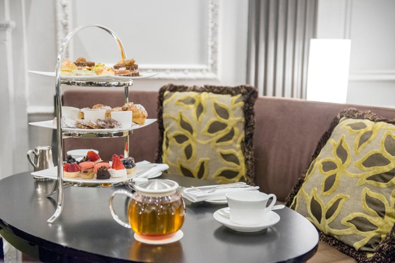 The Pierre, A Taj Hotel, Hotel