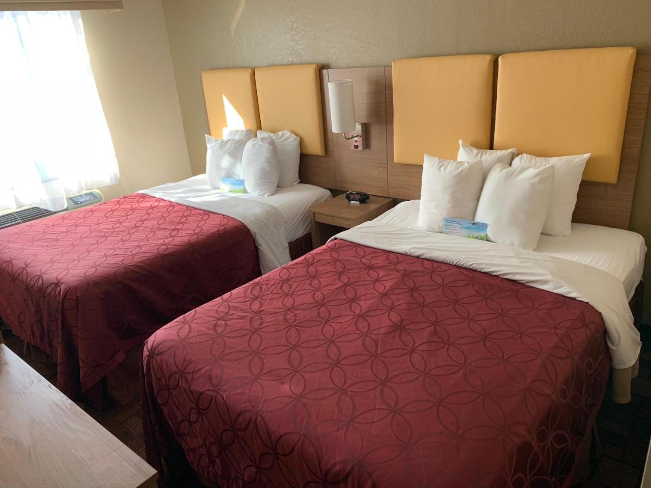 Hotel Days By Wyndham Brooklyn Borough Park 3*
