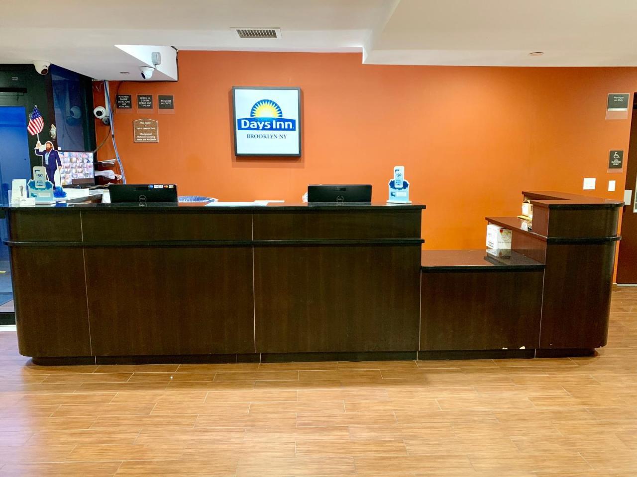 Days By Wyndham Brooklyn Borough Park 3*