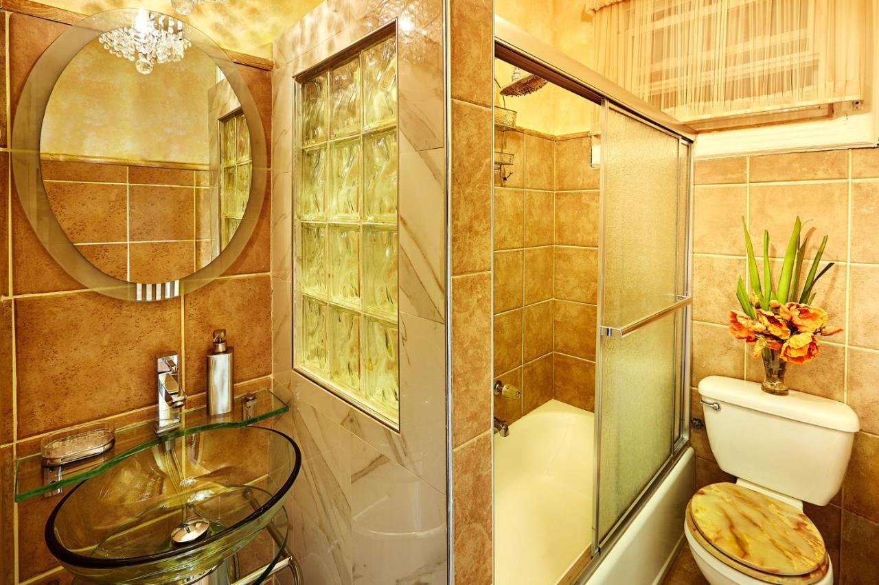 Guest house The International Cozy 3*