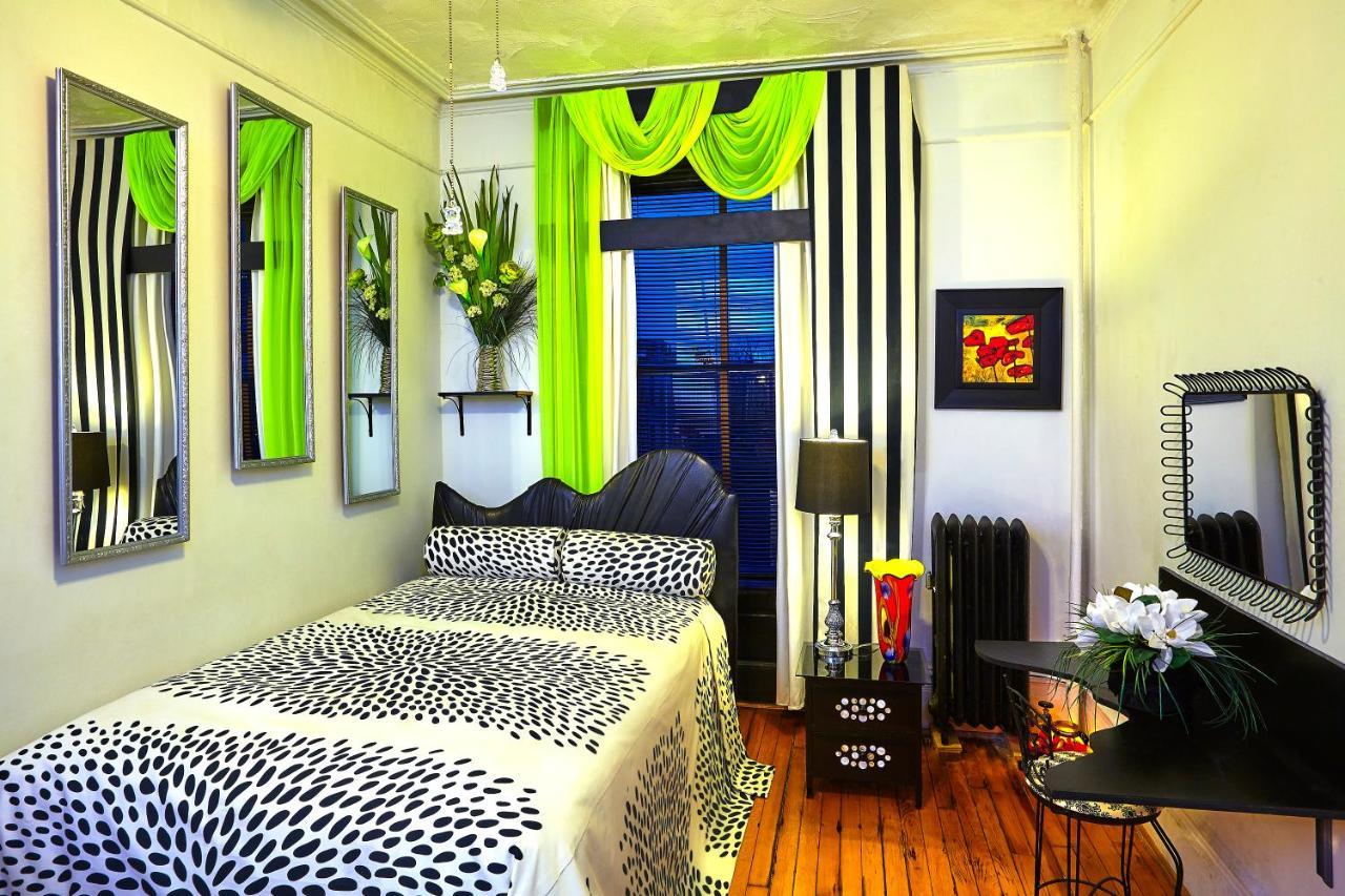 Guest house The International Cozy