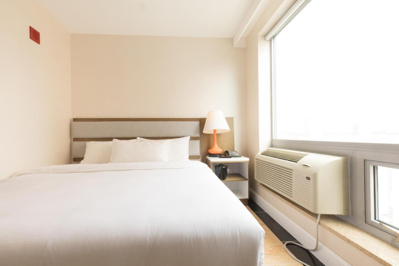 Mayflower Boutique Hotel 2*