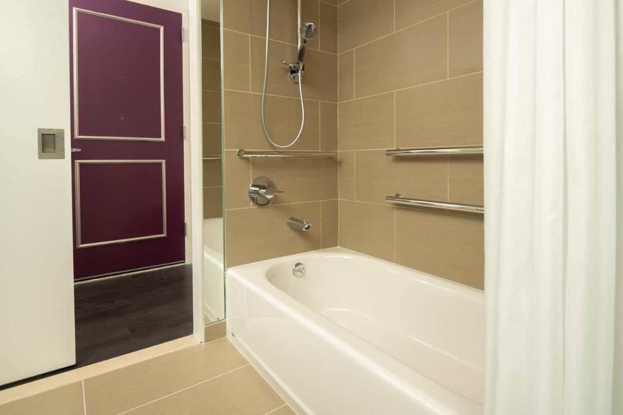 Hotel Staypineapple, An Artful Hotel, Midtown 4*