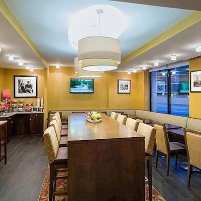 Hampton Seaport Financial District Hotel