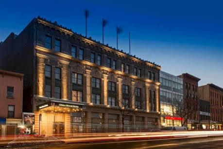 Opera House 3*