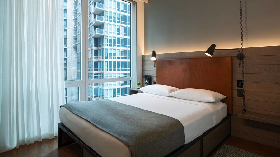 Moxy Nyc Downtown Hotel 4*