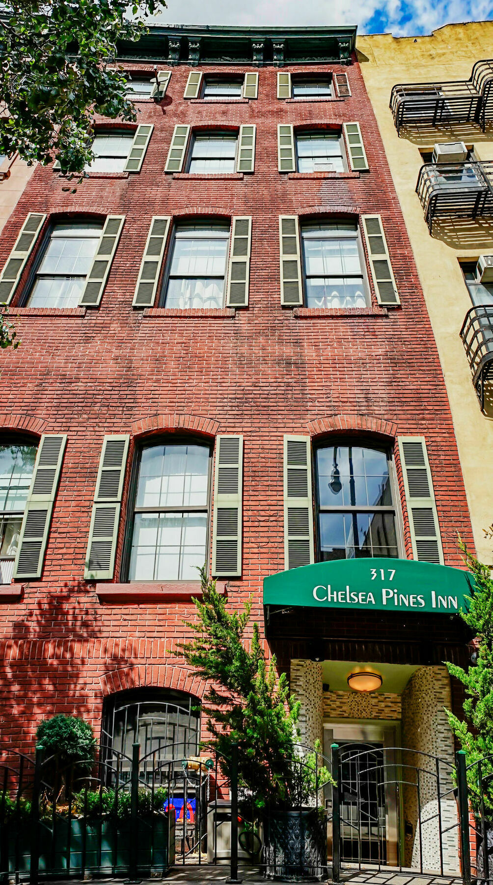 Hotel Chelsea Pines 3*