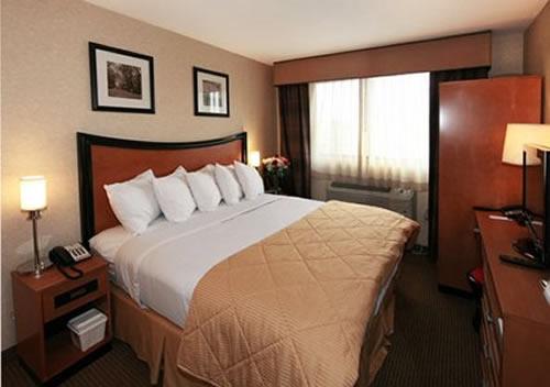 Redford Hotel 3*
