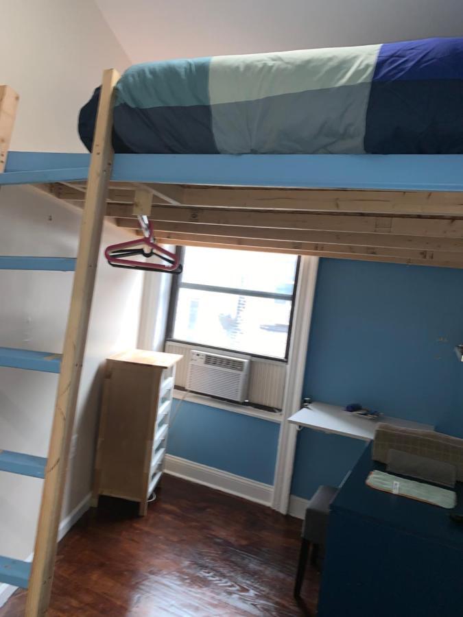 Homestay Private In A Shared 15 Minutes To Times Square! *