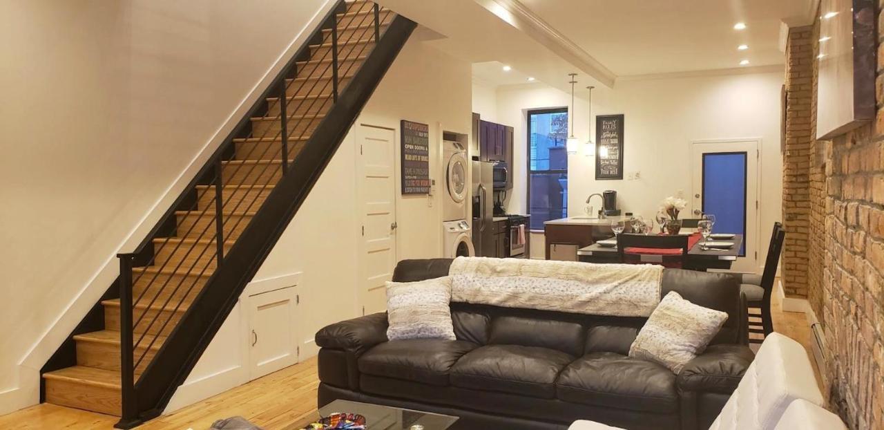 Newly Renovated Duplex 2 *