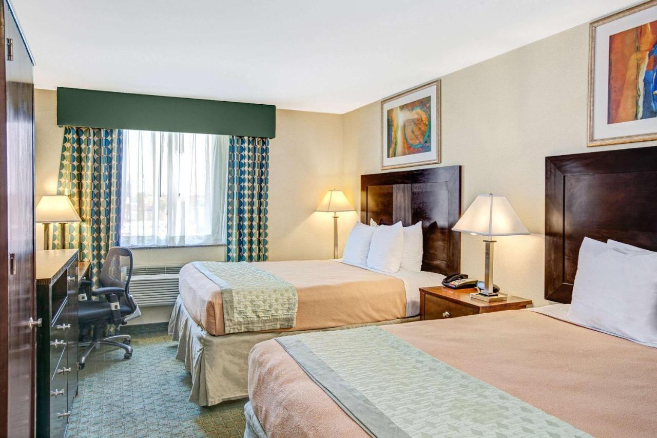 Hillcrest Near Jfk Airtrain Hotel 2*