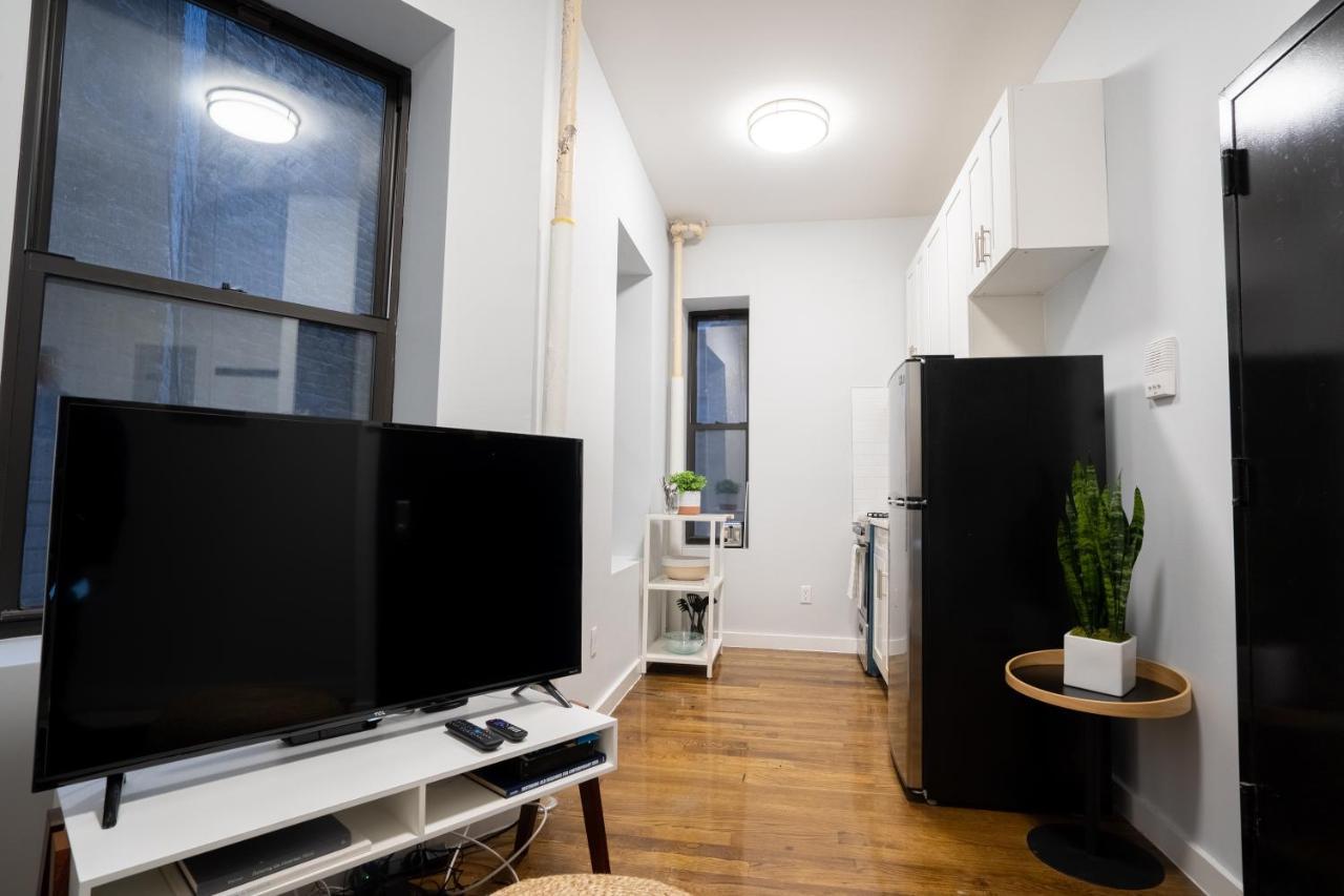 Manhattan Bridge Cozy 30 Day Apartment