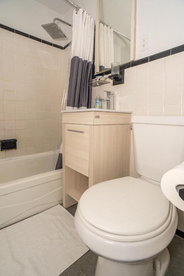 Garment District Manhattan 30 Day Apartment *