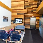 Orchard Street Hotel