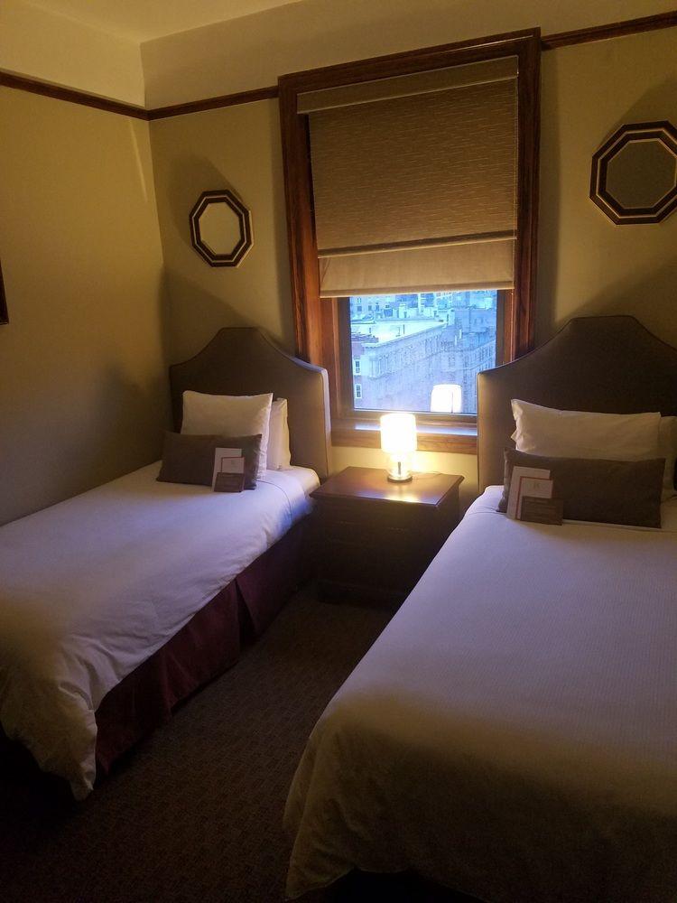 Wales Hotel