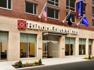 Hilton Garden Times Square South Hotel