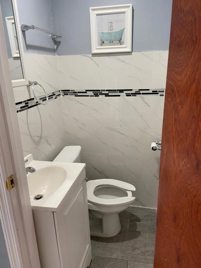 A Lovely In Queens Guest house