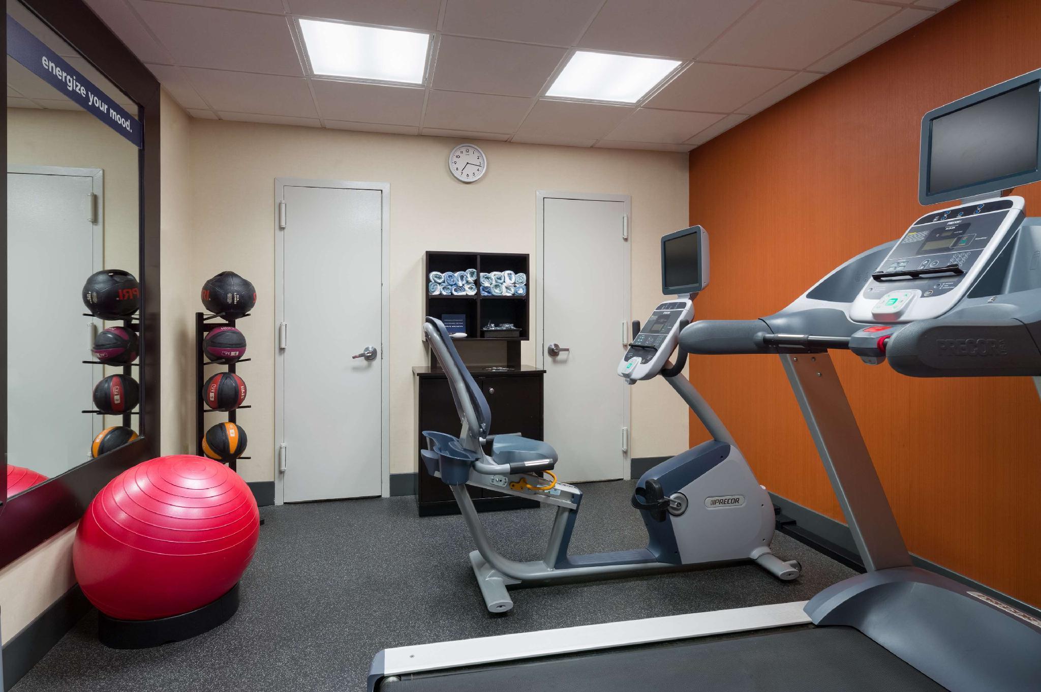 Hampton Seaport Financial District Hotel 3*