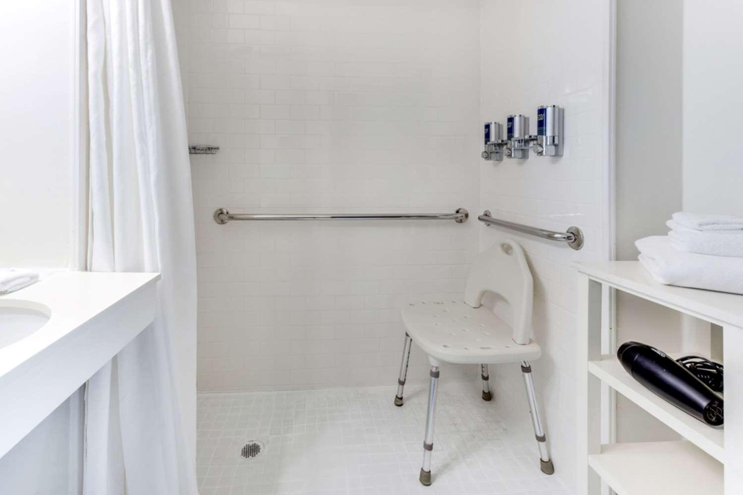 Vista Lic Hotel, Premier Collection By Western Hotel New York