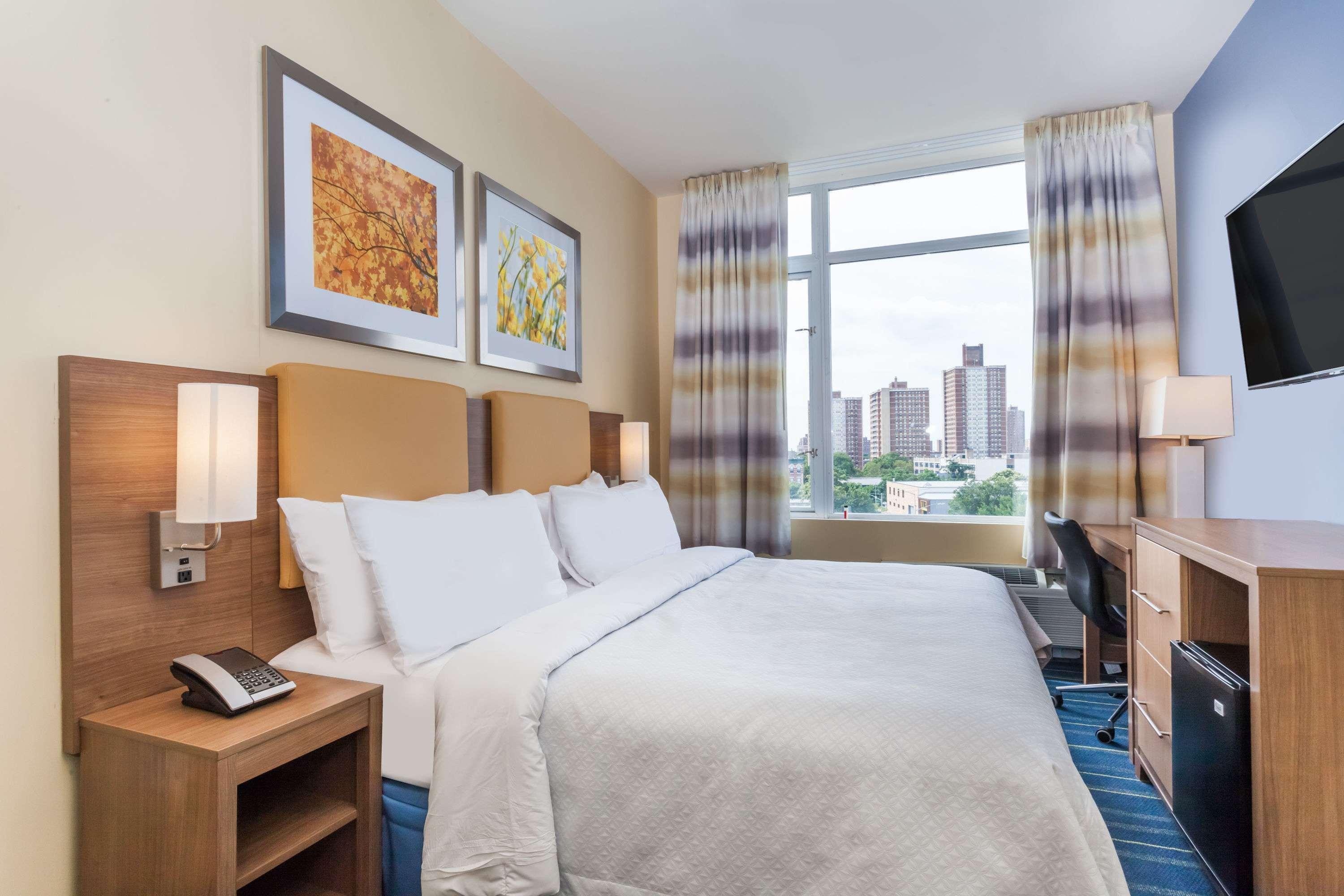 Hotel Days By Wyndham Brooklyn Crown Heights