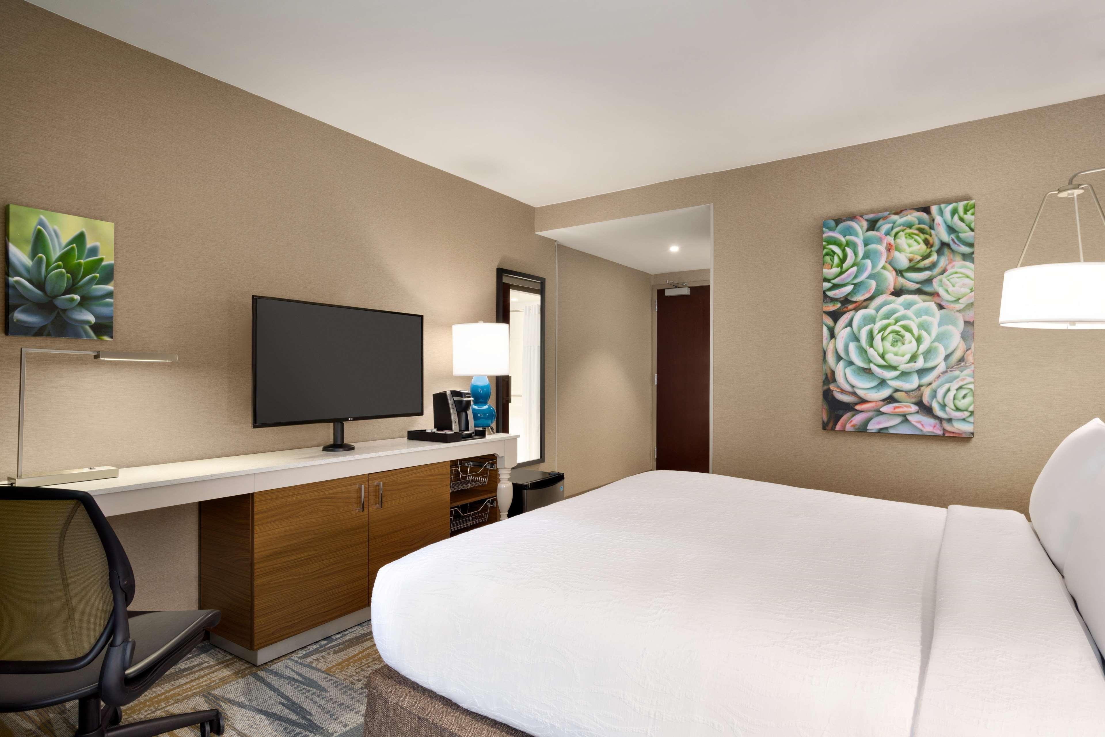 Hilton Garden Times Square South Hotel New York